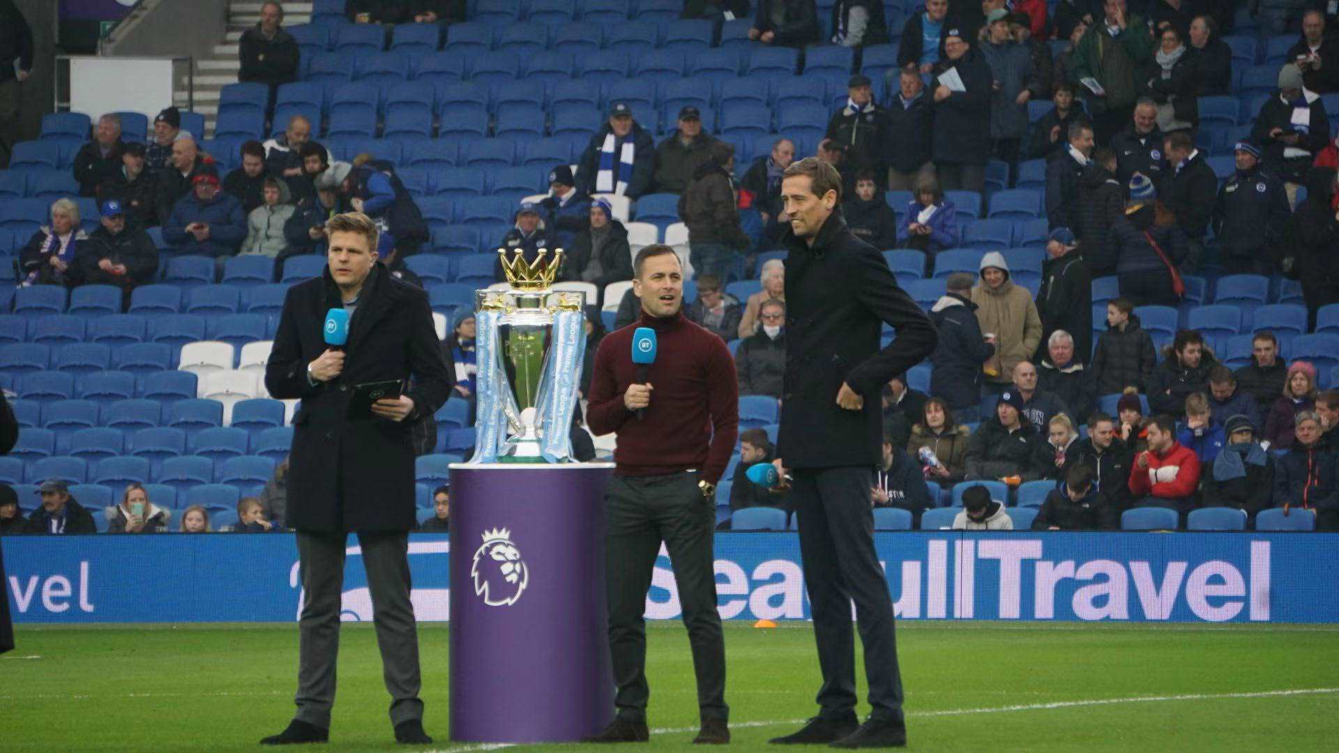 作为前锋 作为前锋